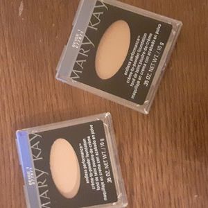 2 Mary Kay Endless Performance Crème To Powder Foundation BEIGE 1.